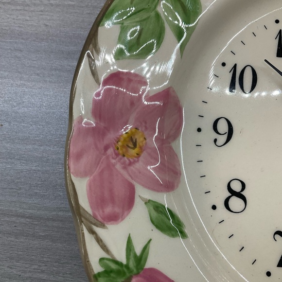 ❌⭕️SOLD❌⭕️VINTAGE FRANCISCAN DESERT ROSE WALL CLOCK HAND PAINTED CERAMIC - Picture 9 of 10